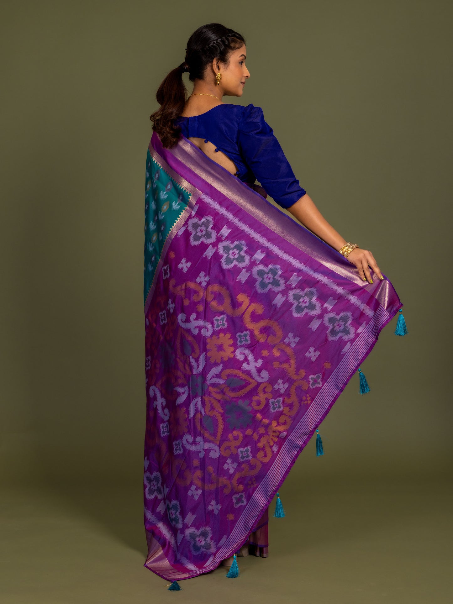 Teal Blue Pochamplli Ikat Silk Saree