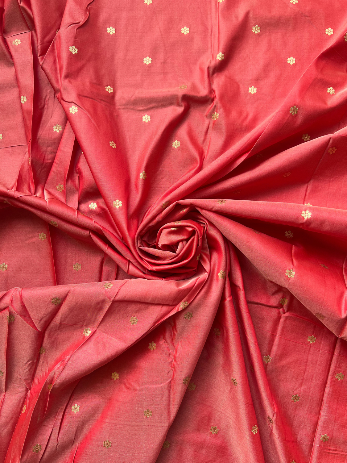 Cream Saree With floral motifs Woven Silk Saree Durga Puja